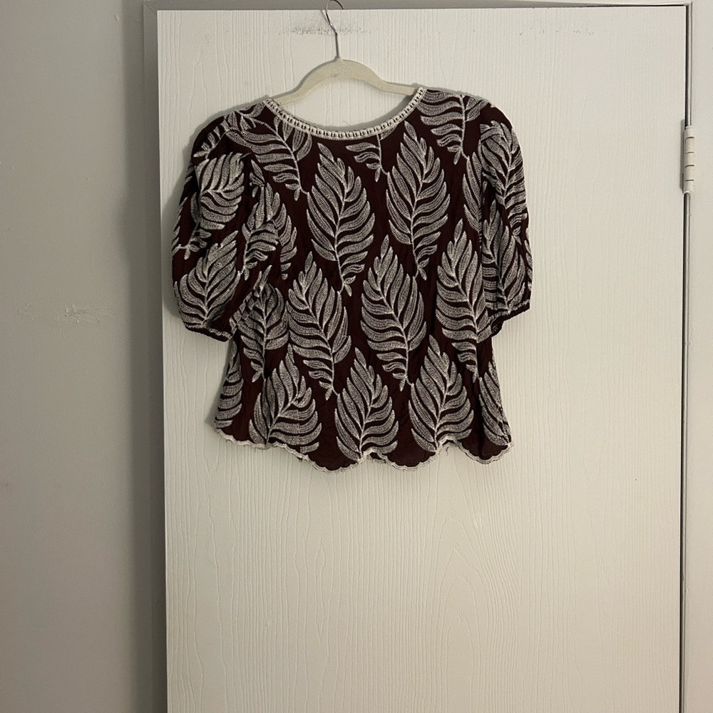Brown Leaf Patterned Women's Top - image 2